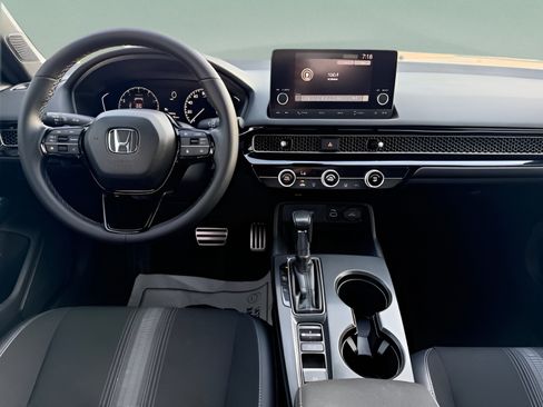 Used 2024 Honda Civic Sport image 32