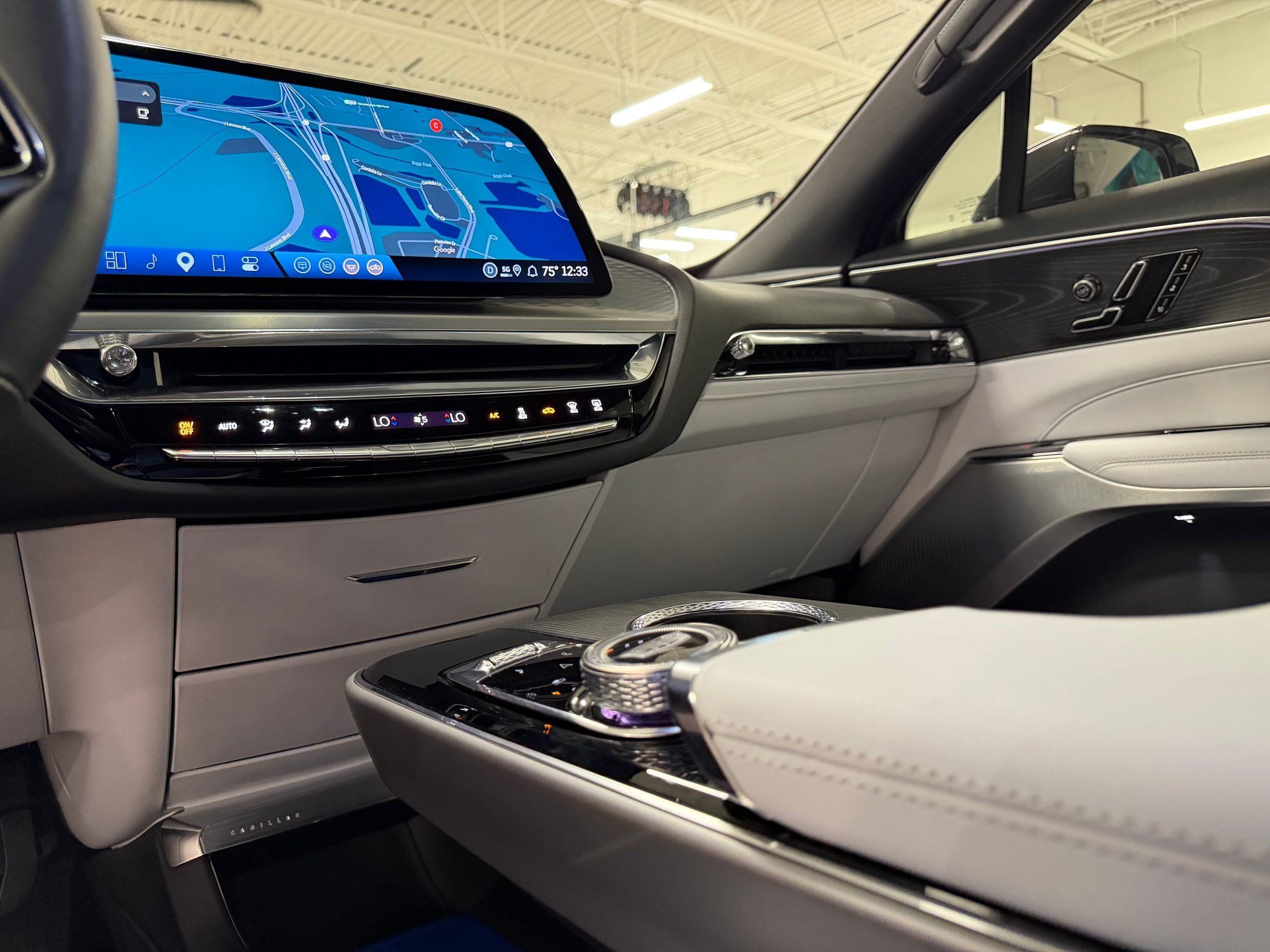 Certified 2024 Cadillac Lyriq Sport AWD/4WD image 44