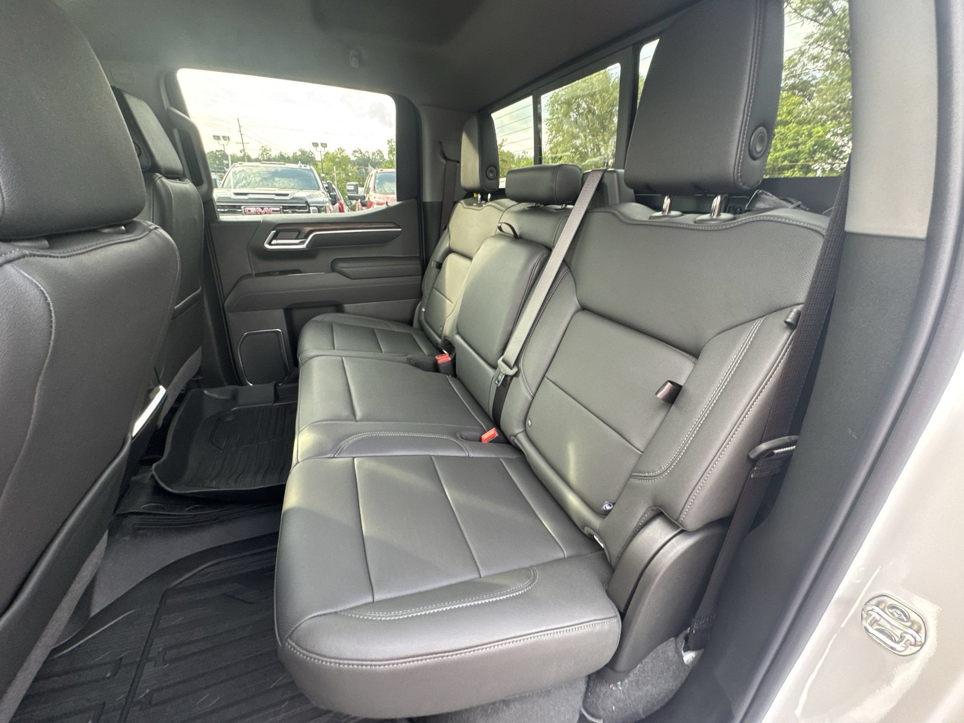 New 2026 GMC Sierra 1500 SLT w/ SLT Premium Plus Package AWD/4WD image 24