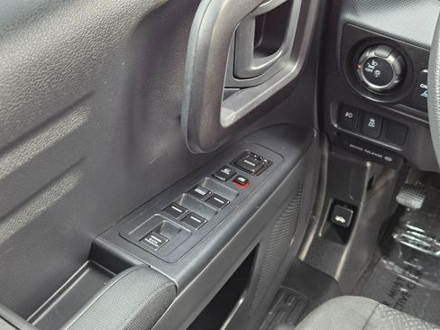 Used 2013 Honda Ridgeline Sport image 26