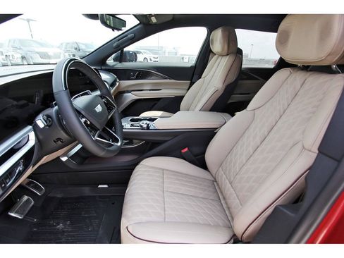 New 2025 Cadillac Lyriq Sport image 6