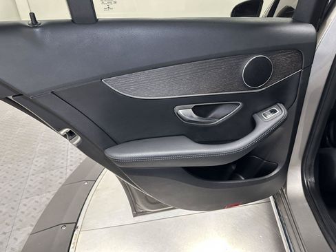 Used 2019 Mercedes-Benz C 300 4MATIC Sedan image 30