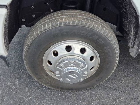 Certified 2024 RAM 3500 Laramie w/ Towing Technology Group image 15