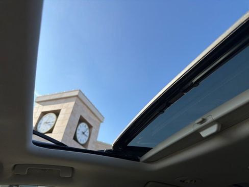 Used 2021 GMC Acadia Denali w/ Denali Technology Package image 12