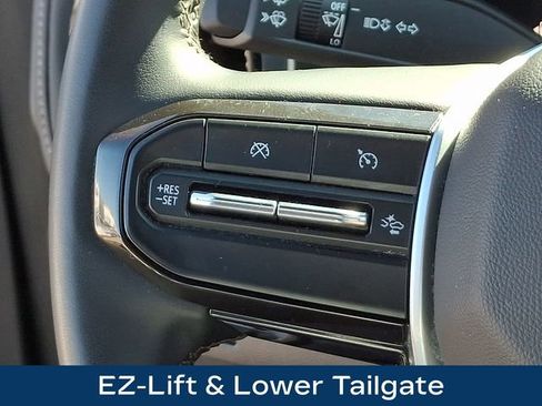 Used 2024 Chevrolet Colorado LT w/ LT Convenience Package II image 24