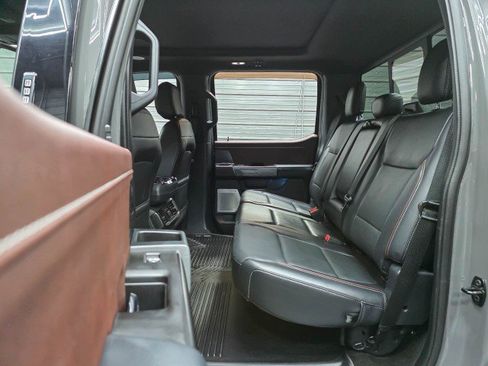 Used 2021 Ford F150 Lariat w/ Equipment Group 502A High AWD/4WD image 19