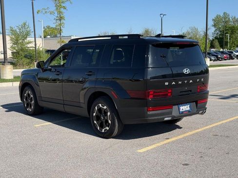 Used 2025 Hyundai Santa Fe SEL FWD image 3