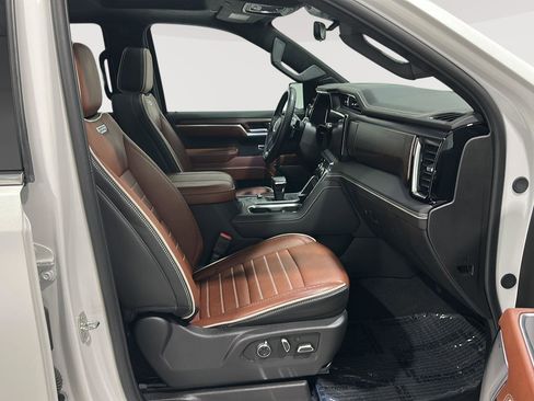 Used 2024 GMC Sierra 1500 Denali Ultimate image 27