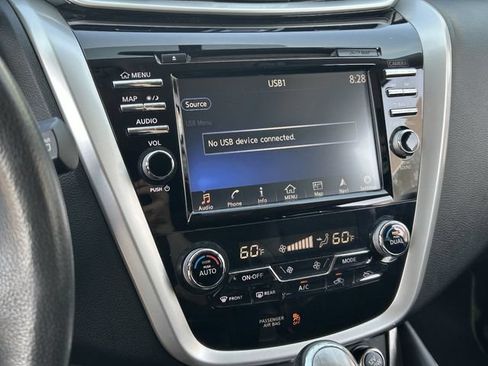 Used 2015 Nissan Murano Platinum w/ Platinum Technology Package FWD image 27