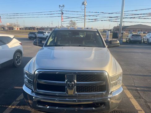 Used 2016 RAM 3500 Tradesman w/ Chrome Appearance Group image 2