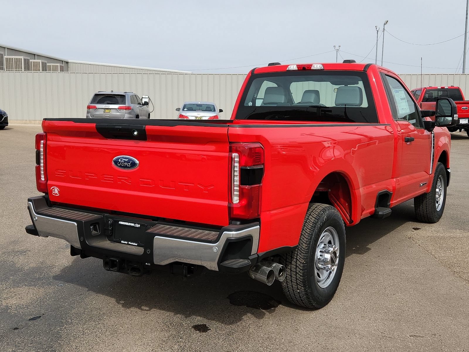 New 2025 Ford F250 XL w/ 360-Degree Camera Package RWD image 4