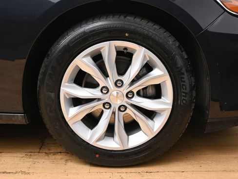 Used 2023 Chevrolet Malibu LT image 16