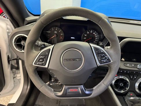 Used 2019 Chevrolet Camaro SS RWD image 18