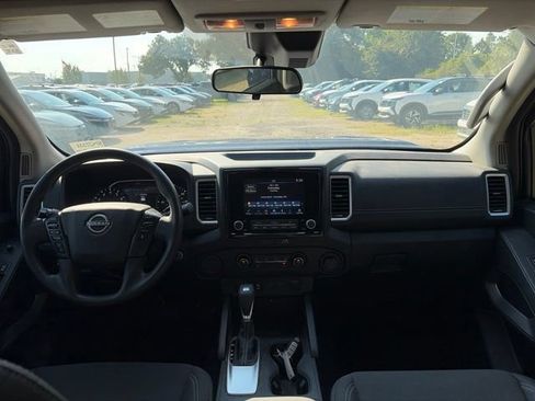 Used 2023 Nissan Frontier SV w/ Technology Package RWD image 24