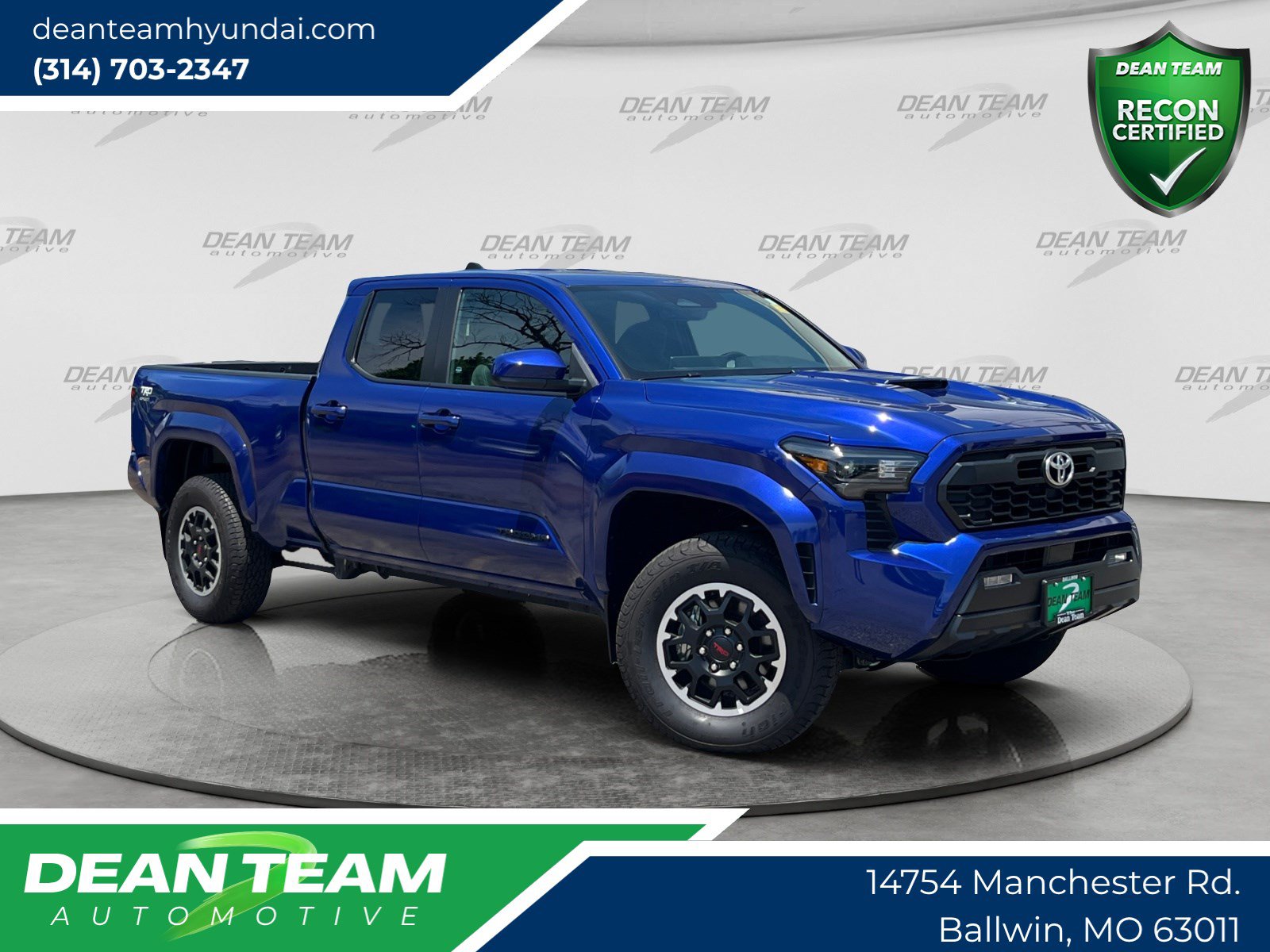 Used 2024 Toyota Tacoma TRD Sport AWD/4WD image 1