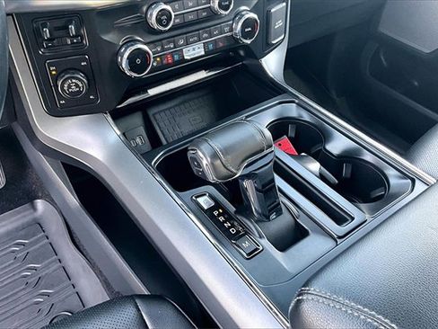 Used 2022 Ford F150 Lariat w/ Equipment Group 502A High image 13