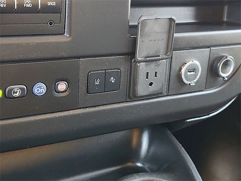 Used 2021 GMC Savana 3500 Extended w/ Power Convenience Package image 18