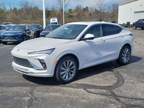 New 2026 Buick Envista Avenir image 2