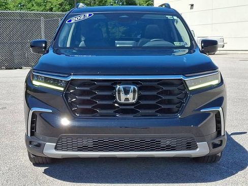 Used 2023 Honda Pilot Touring image 5