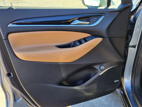 Used 2020 Buick Enclave Essence w/ Sound and Sites Package image 20