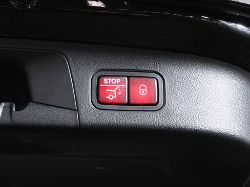 Certified 2025 Mercedes-Benz GLA 250 4MATIC image 34