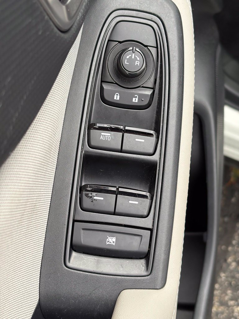 Used 2024 Subaru Forester AWD/4WD image 8