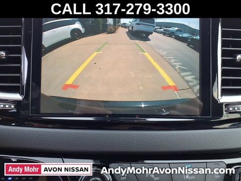 Used 2025 Chrysler Pacifica Select FWD image 29