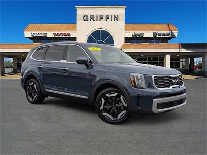 Used 2023 Kia Telluride S