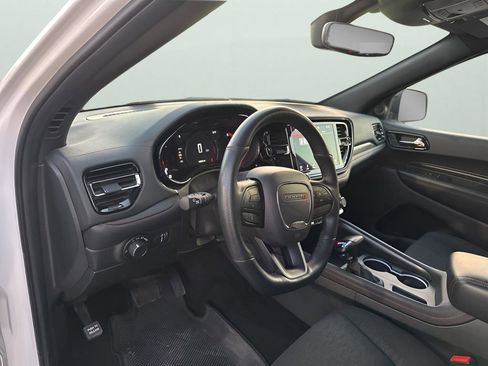 Certified 2025 Dodge Durango GT image 25