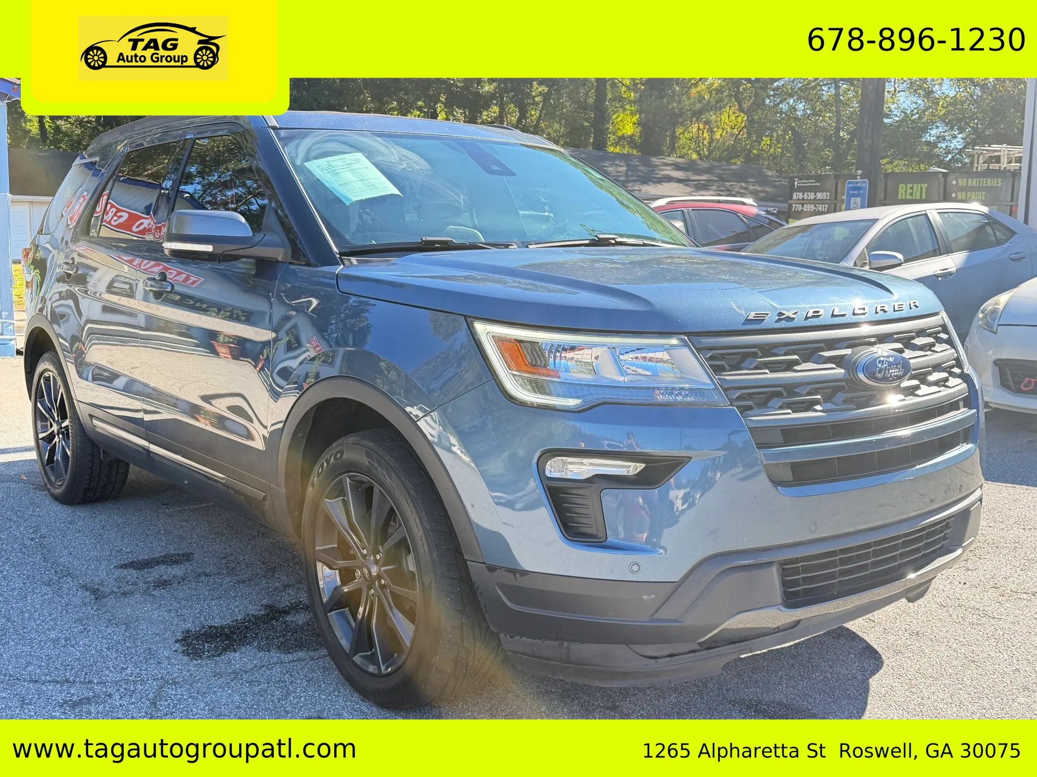 Used 2019 Ford Explorer XLT w/ Equipment Group 202A AWD/4WD image 17