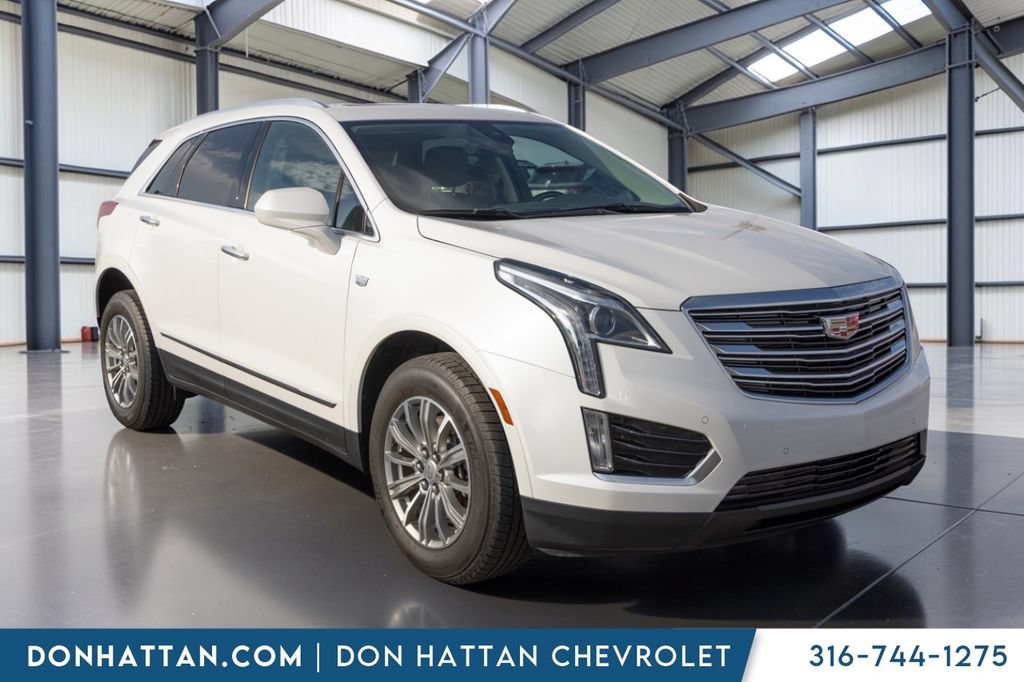 Used 2017 Cadillac XT5 Luxury w/ Driver Awareness Package FWD image 30