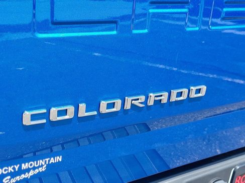 Used 2021 Chevrolet Colorado Z71 w/ Safety Package AWD/4WD image 17