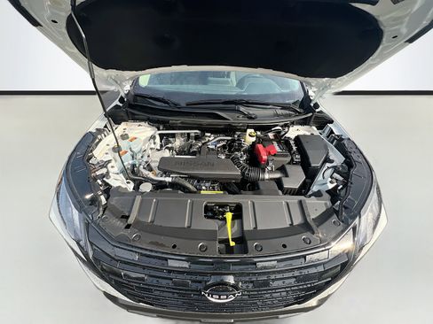 New 2026 Nissan Rogue SV image 32