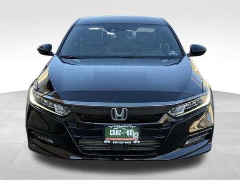 Used 2019 Honda Accord Sport image 2