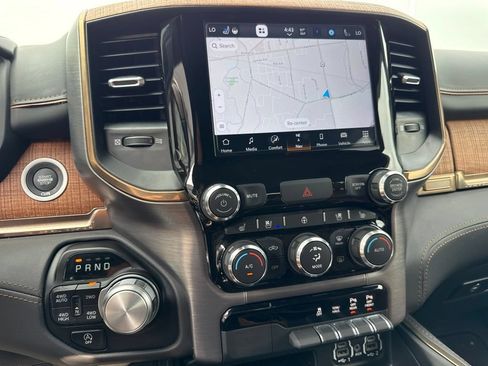 Used 2022 RAM 1500 Limited w/ Body Color Bumper Group AWD/4WD image 28