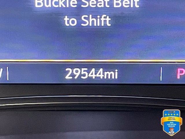 Used 2023 Chevrolet Traverse LT AWD/4WD image 2