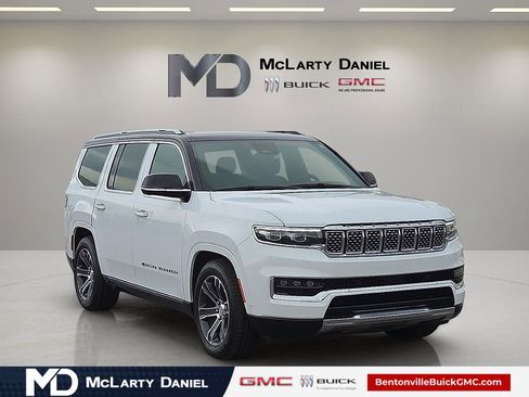 Used 2023 Jeep Grand Wagoneer 4WD image 1