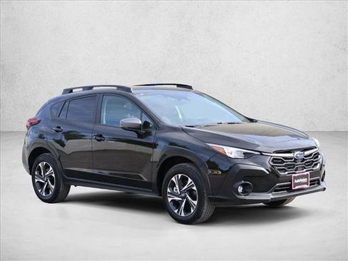 Used 2026 Subaru Crosstrek 2.0i Premium AWD/4WD image 3