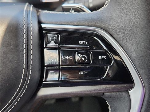 Used 2023 Jeep Grand Cherokee L Overland image 16