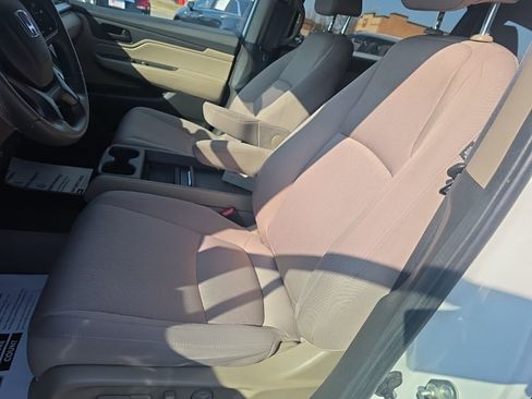 Used 2020 Honda Odyssey EX image 11