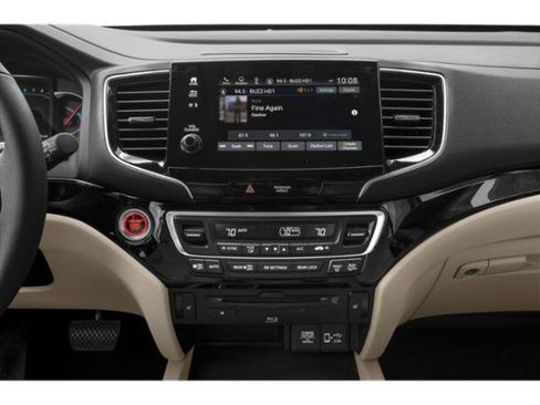 Used 2022 Honda Pilot Touring image 10