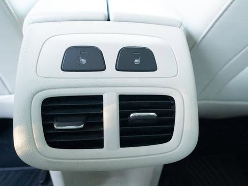 Used 2021 Buick Envision Avenir w/ Technology Package II image 32