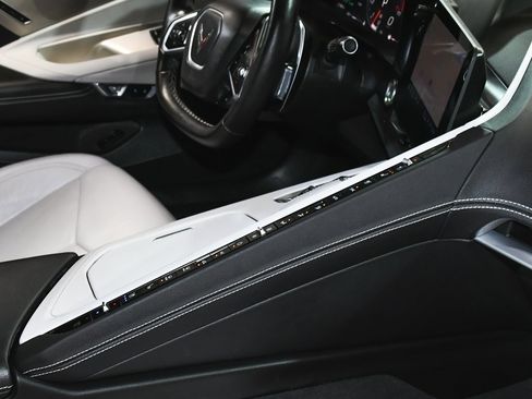 Used 2021 Chevrolet Corvette Stingray Preferred Cpe w/ 2LT image 58