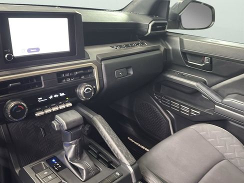 Used 2024 Toyota Tacoma TRD Sport image 20