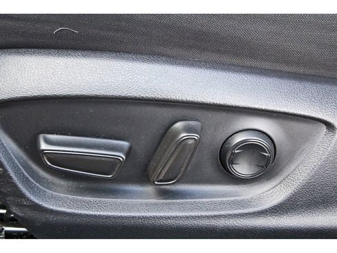 Used 2022 Toyota Camry LE image 25