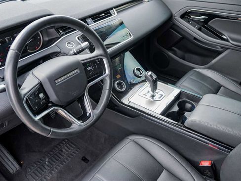 Used 2022 Land Rover Range Rover Evoque S image 2