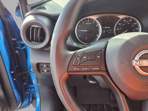 Certified 2025 Nissan Kicks Play S image 10