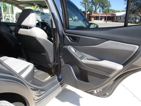 Used 2023 Subaru Crosstrek 2.5i Sport AWD/4WD image 19