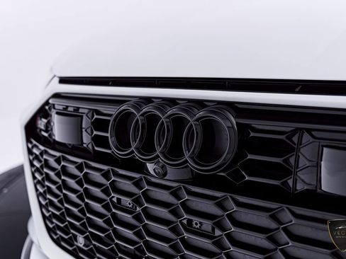 Used 2025 Audi RS 6 performance AWD/4WD image 19