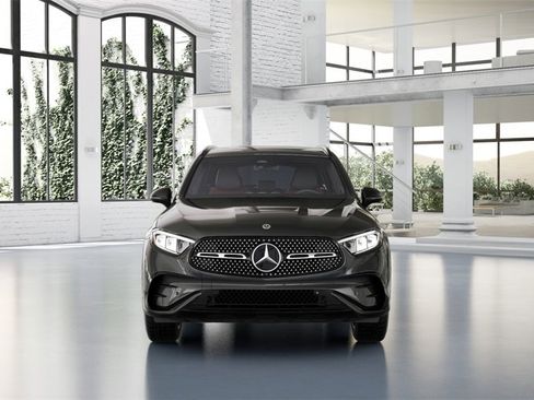 New 2025 Mercedes-Benz GLC 300 image 2